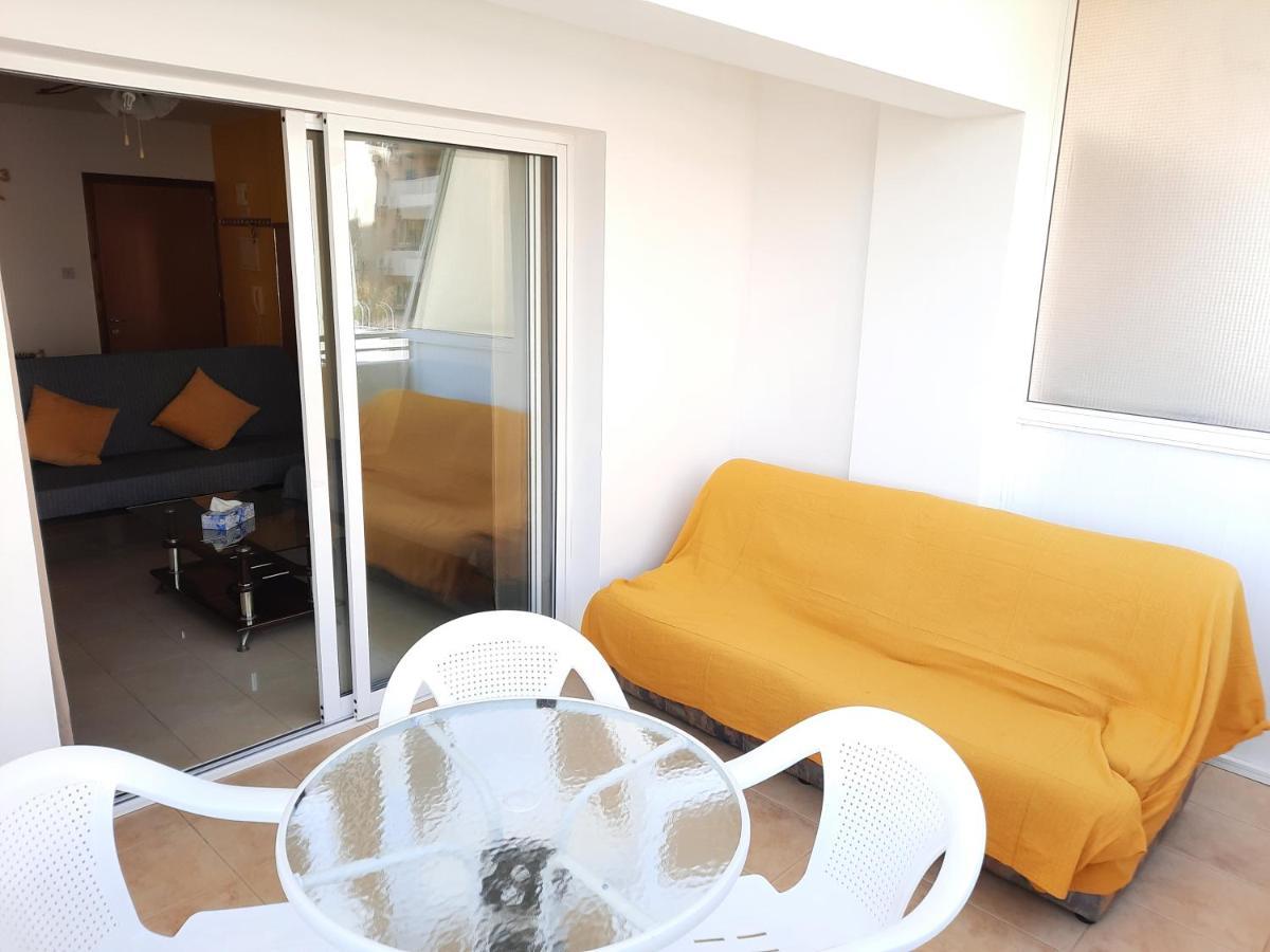 Large Apt 2 Bedrooms Sea View & 2 Balconies Ларнака Экстерьер фото