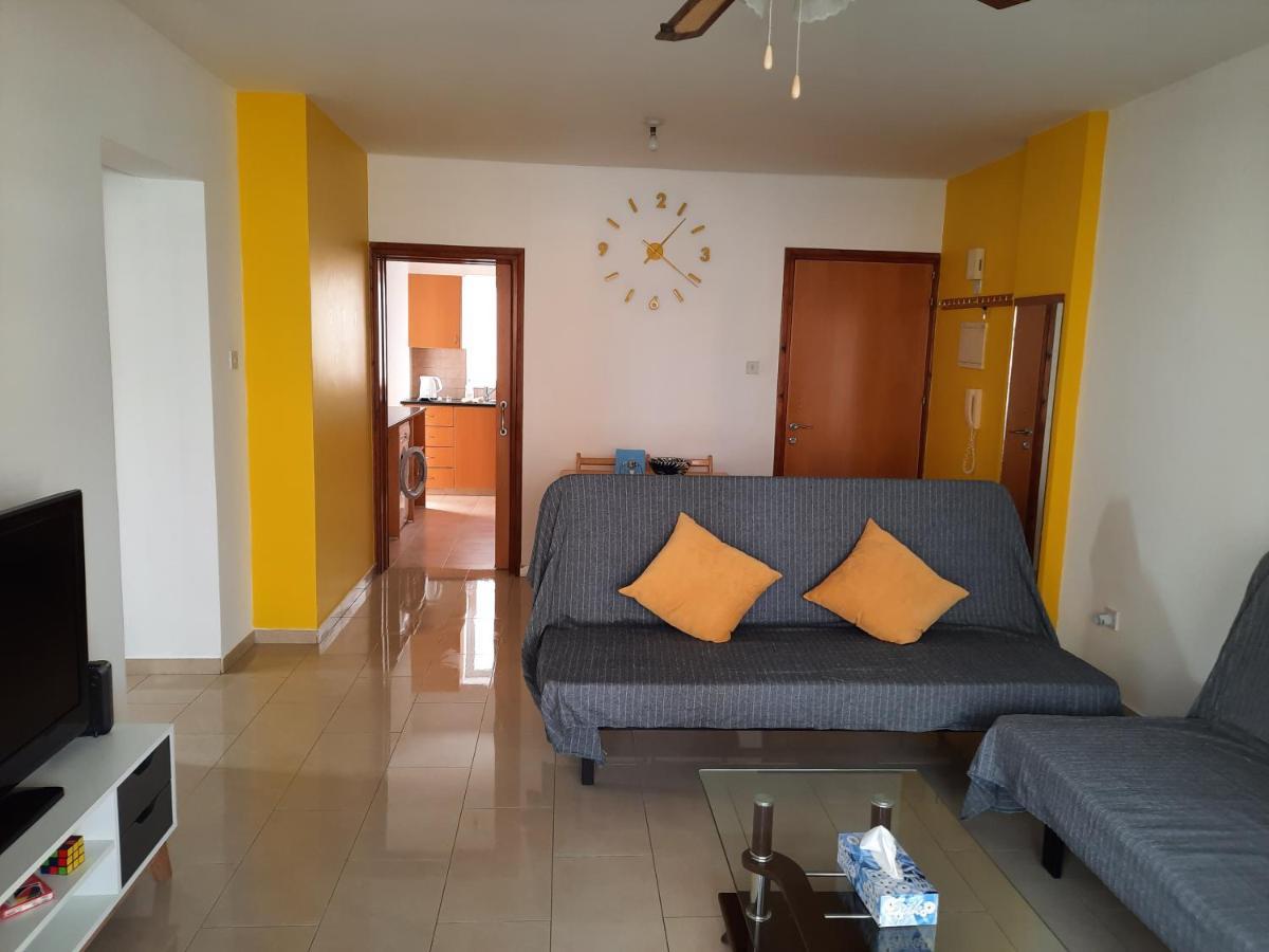 Large Apt 2 Bedrooms Sea View & 2 Balconies Ларнака Экстерьер фото