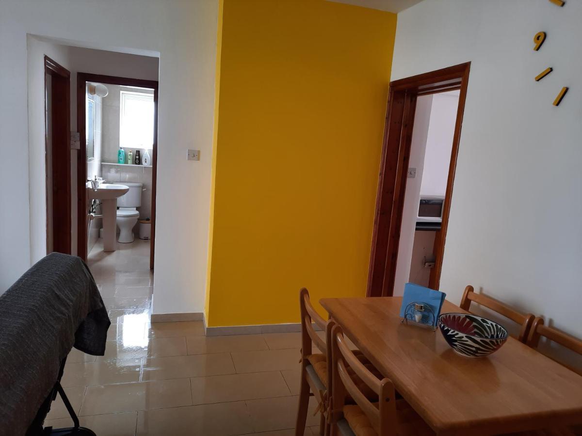 Large Apt 2 Bedrooms Sea View & 2 Balconies Ларнака Экстерьер фото